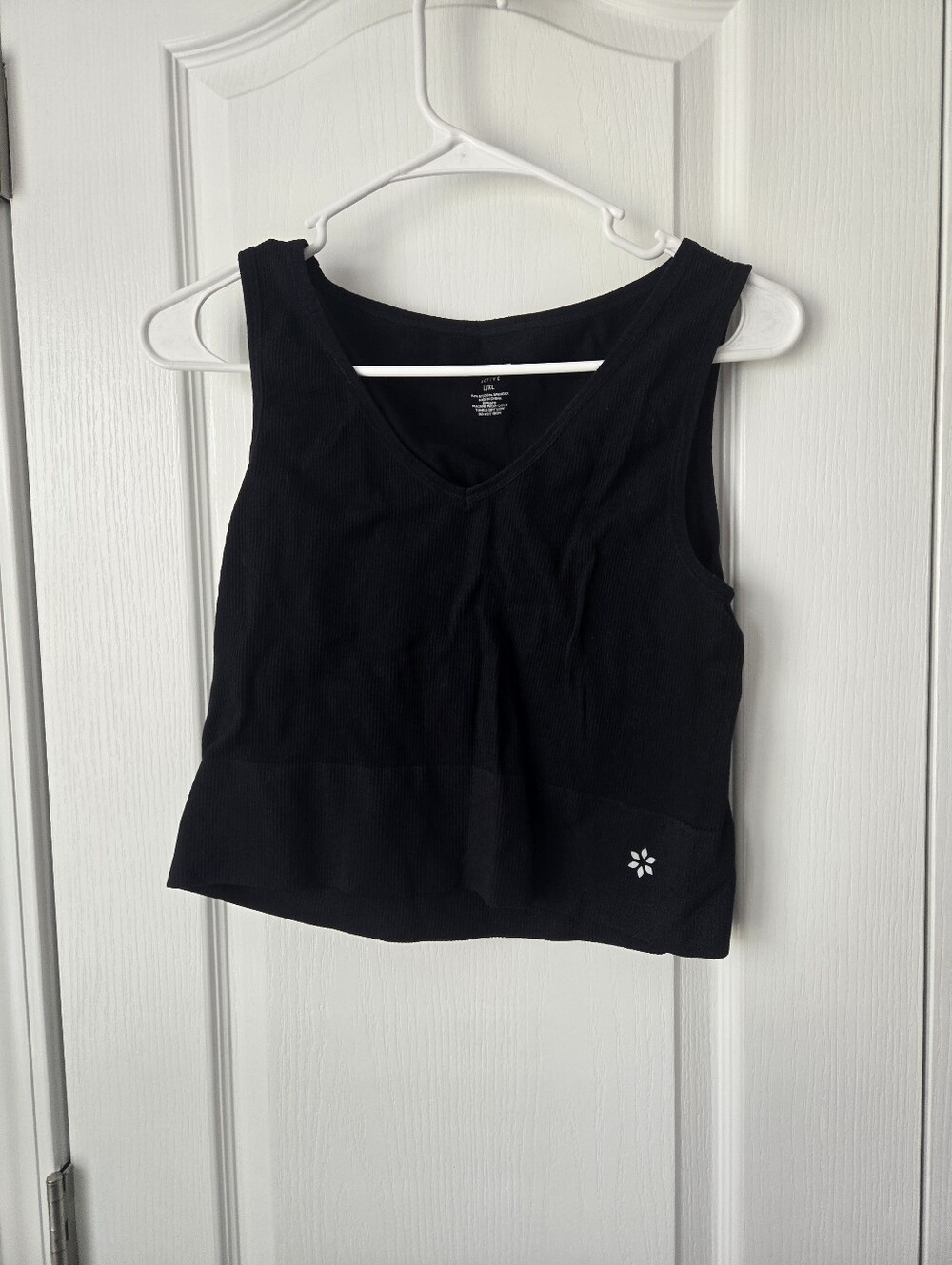 Nine West Active Black Women's V-Neck Tank Top Size L/xl